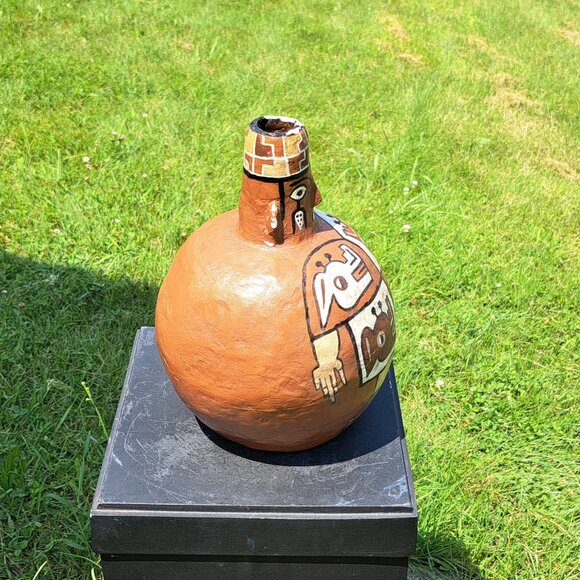 Wari Face-Neck Bottle - Picture 3 of 11